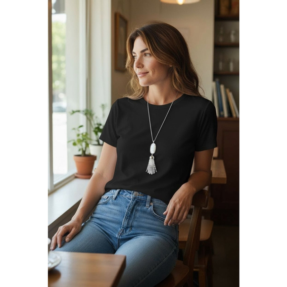 Kendra Scott Eva Silver Necklace with Crystal and Tassel